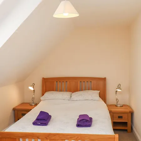 Mayfield Manor בית נופש *