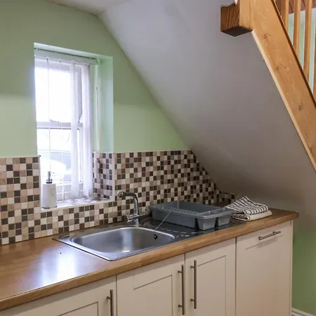 Mayfield Manor Уитби