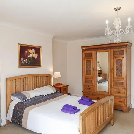 Mayfield Manor Дом отдыха Уитби